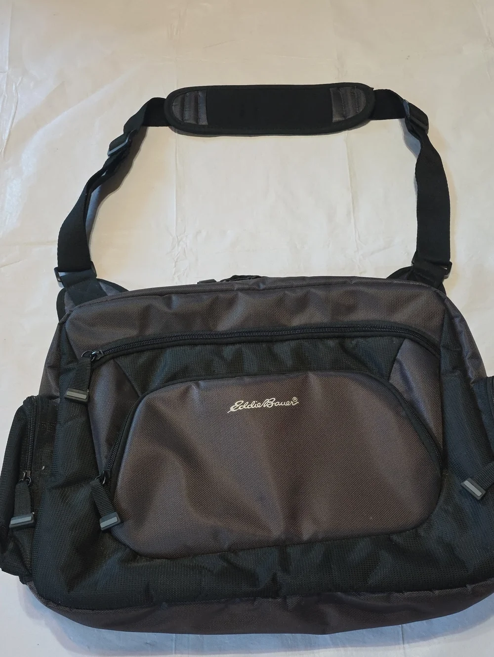 Eddie Bauer Nylon Messenger Laptop Bag Briefcase Travel‎ Gray Black
